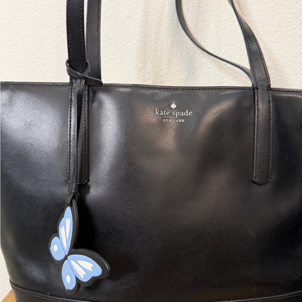 Kate Spade Adley large Black Tote with Blue Butterfly Charm - Picture 4 of 11